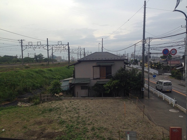 神奈川県茅ヶ崎レオパレスの窓から見た景色IMG_7674.JPG